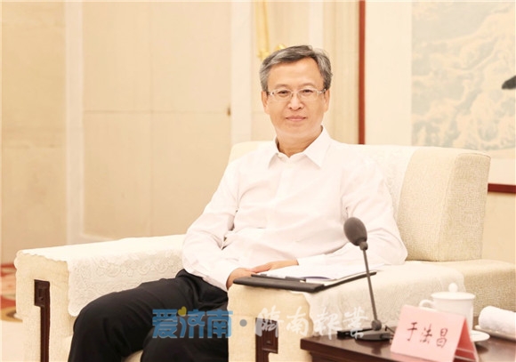 吕涛参加会见中国光大集团党委委员副总经理于法昌一行