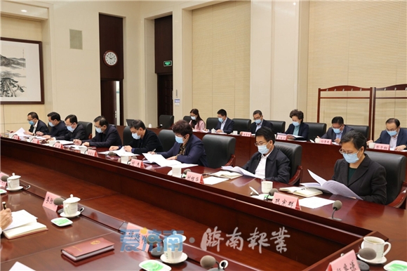 济南市档案馆 巩宪群 巩宪群参加市人大常委会党组会议